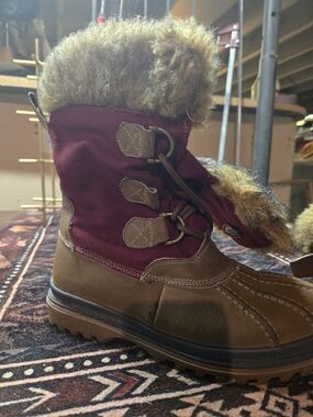 Red Jacket Burgundy and Brown Lace-Up Fur-Trim Winter Boots